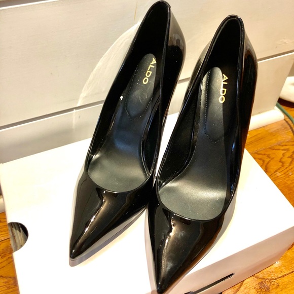 Also Black Pumps - Picture 2 of 3